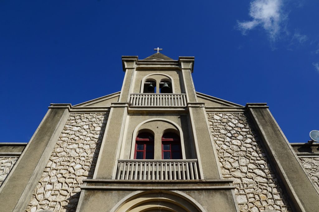 best free things to do in the caribbean - visit a historic church