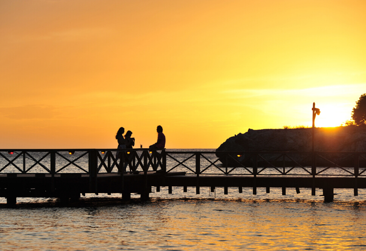 Endless Caribbean - 10 Ways To Capture Stunning Caribbean Sunsets With an Ordinary Camera 5