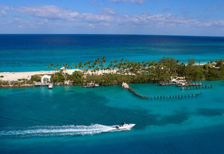 Endless Caribbean - Where Was Casino Royale Filmed in the Caribbean
