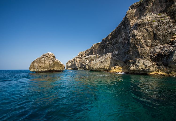 Endless Caribbean - Cayman Islands Travel Guide